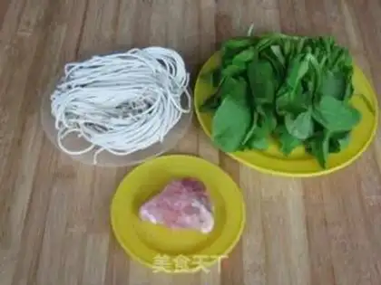 Make Chicken-crunch noodles step 0