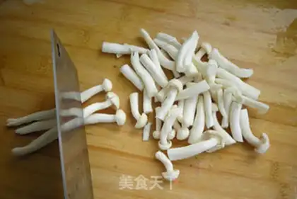 Make Beef mushroom rice congee step 0