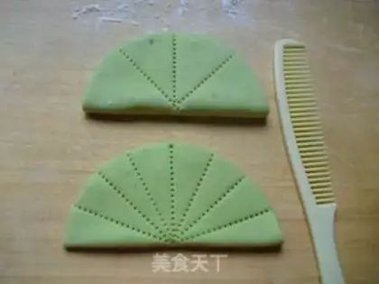 Make A leaf clip step 4
