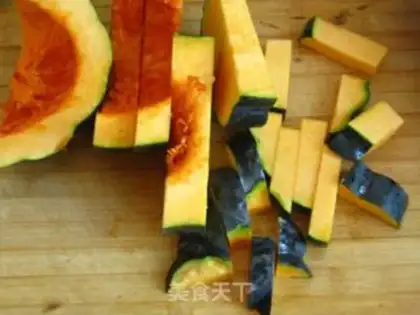 Make Pumpkin crabs step 1
