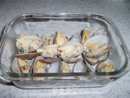 Make Flower clams and eggs step 5