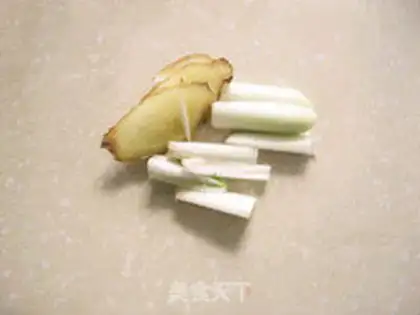 Make Clear the chicken soup step 1