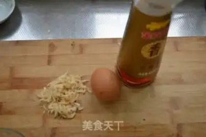 Make Shrimp skin steamed eggs step 0