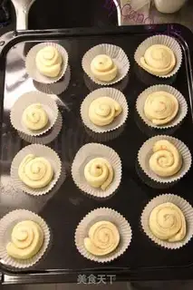 Make Swedish cinnamon rolls step 10