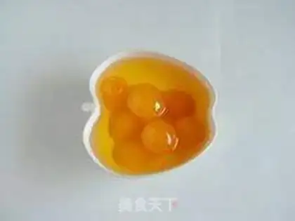 Make The egg yolk mooncake step 5