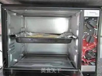 Make The egg yolk mooncake step 17