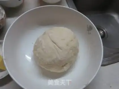 Make caterpillar bean bread step 1