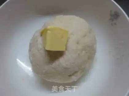 Make caterpillar bean bread step 2