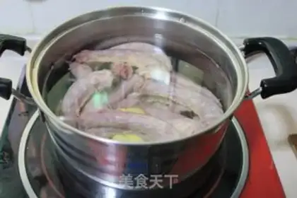 Make Spicy chicken step 1