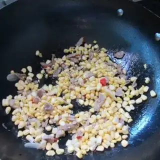Make Sweet corn fried meat step 2