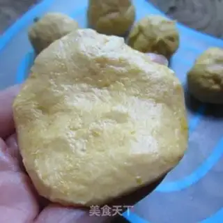 Make Pumpkin bun step 4