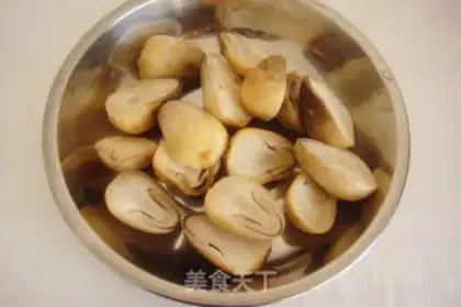 Make Pelican mushrooms step 2