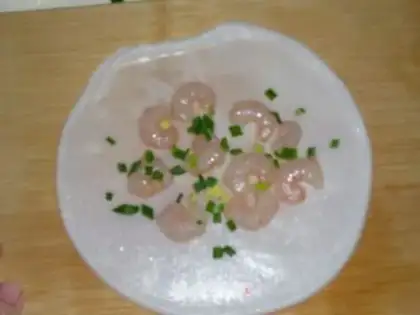 Make Guangdong shrimp sausage powder step 8