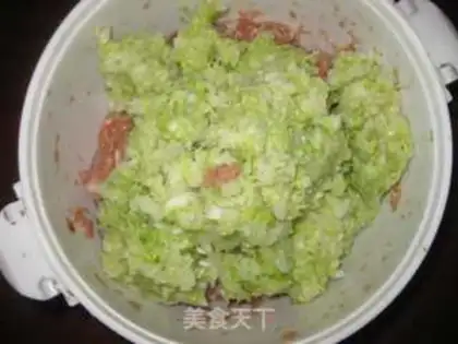 Make Pork cabbage step 1