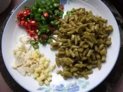 Make Soybeans, fried chicken step 1