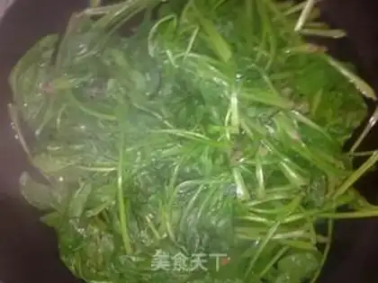 Make Garlic spinach step 0