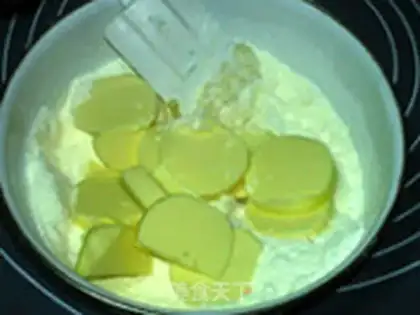 Make Milk moon cake step 3