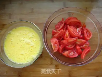 Make Tomato fried eggs step 0