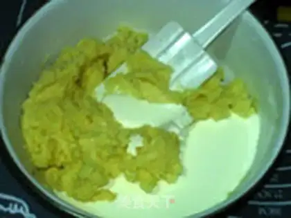 Make Milk moon cake step 5