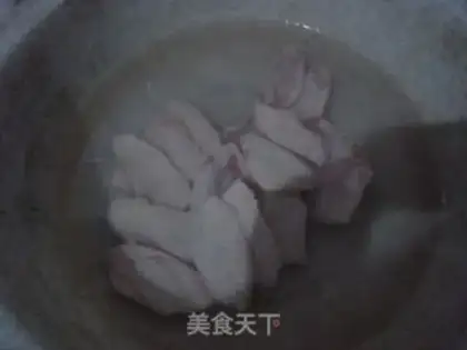 Make The honey is on the wings step 1