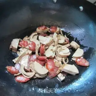 Make Sausage chicken step 1