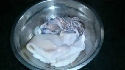 Make Southern milk burns squid step 1