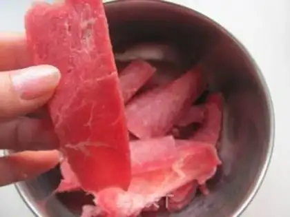 Make Pepper beef step 1