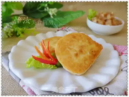 Make Eggs fried bun breakfast step 7