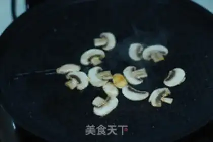 Make Fishseed egg toast step 1