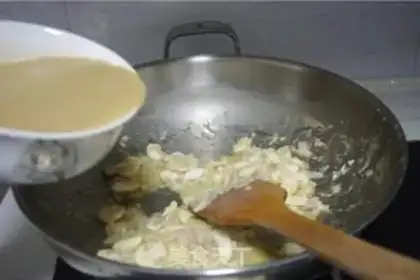 Make Butter mushroom soup step 7