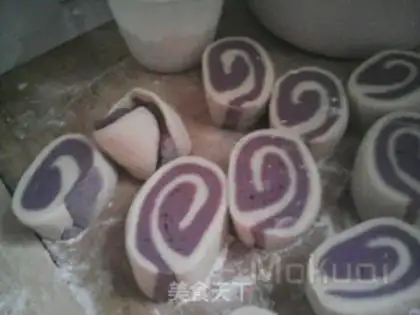 Make Potato plum bun step 5