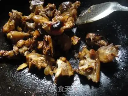 Make Peanut pig hoof step 5
