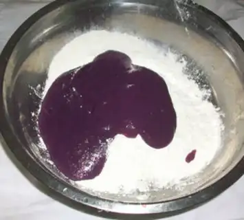 Make A hedgehog bun step 4
