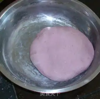 Make A hedgehog bun step 9