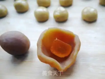 Make A wide moon cake step 10