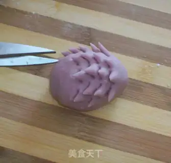 Make A hedgehog bun step 11
