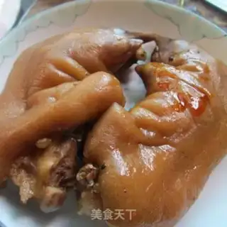 Make The secret pig hoof step 3