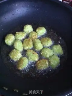 Make Roachballs step 5