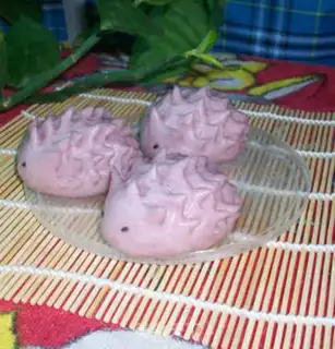 Make A hedgehog bun step 17