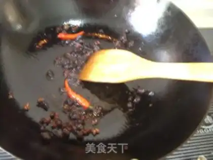 Make Spicy bean yellowfish step 4