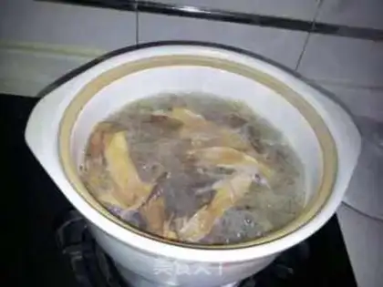 Make Sea cucumber chicken soup step 4