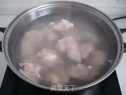 Make Red-hot pig hoof step 1