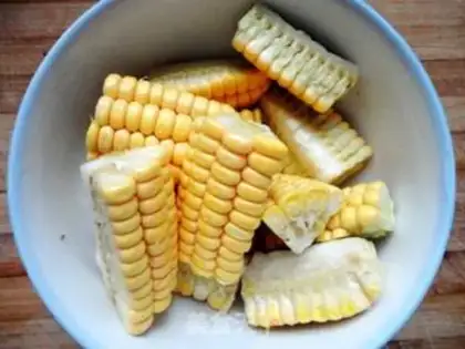 Make Pork bone corn carrot soup step 6