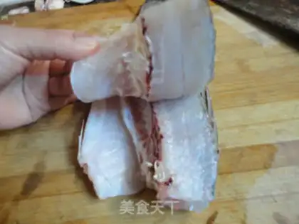 Make The apricot mushroom pops the bass step 1