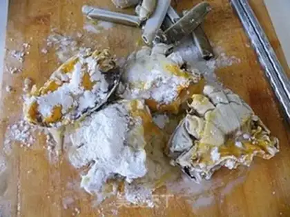 Make Spicy Fried crabs step 5
