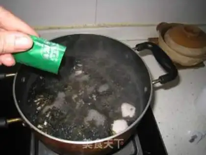 Make Meatballs and omelet soup step 2