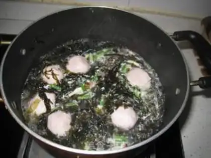 Make Meatballs and omelet soup step 4