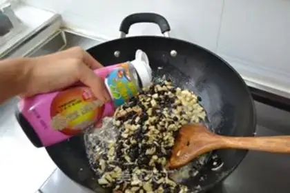 Make The almond mushroom bean sauce step 8