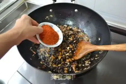 Make The almond mushroom bean sauce step 10