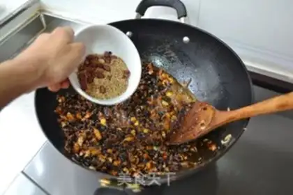 Make The almond mushroom bean sauce step 11